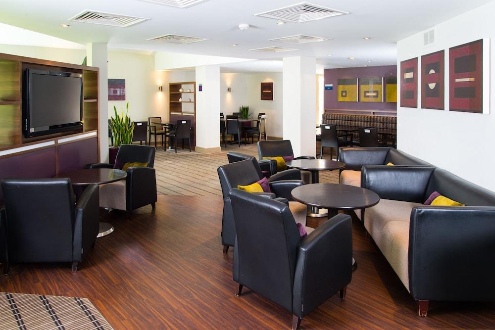 Holiday Inn Express Stirling By Ihg Εξωτερικό φωτογραφία