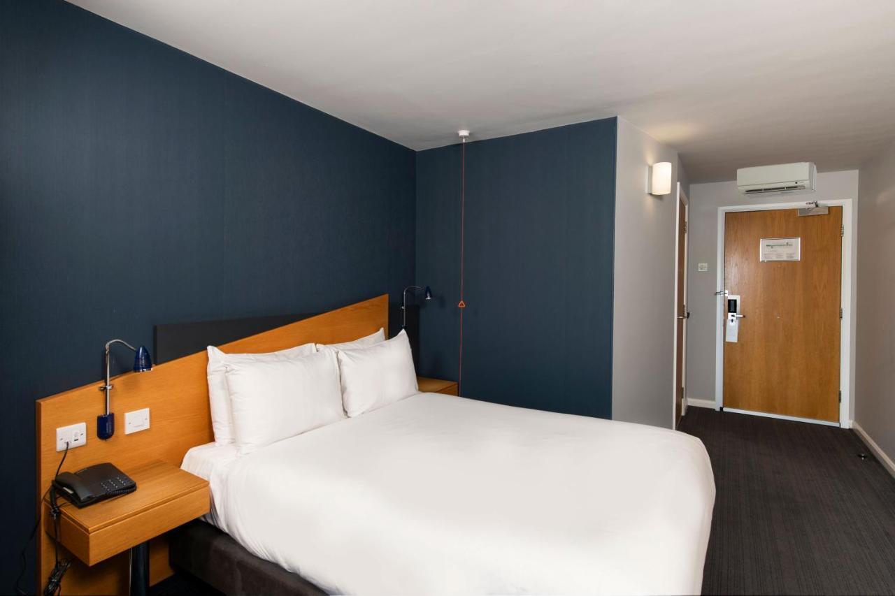 Holiday Inn Express Stirling By Ihg Εξωτερικό φωτογραφία