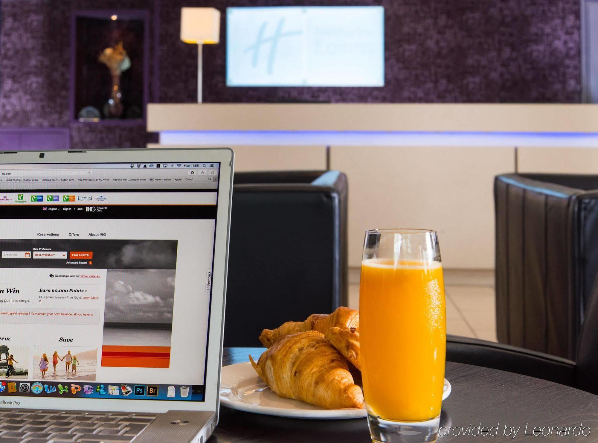 Holiday Inn Express Stirling By Ihg Εξωτερικό φωτογραφία