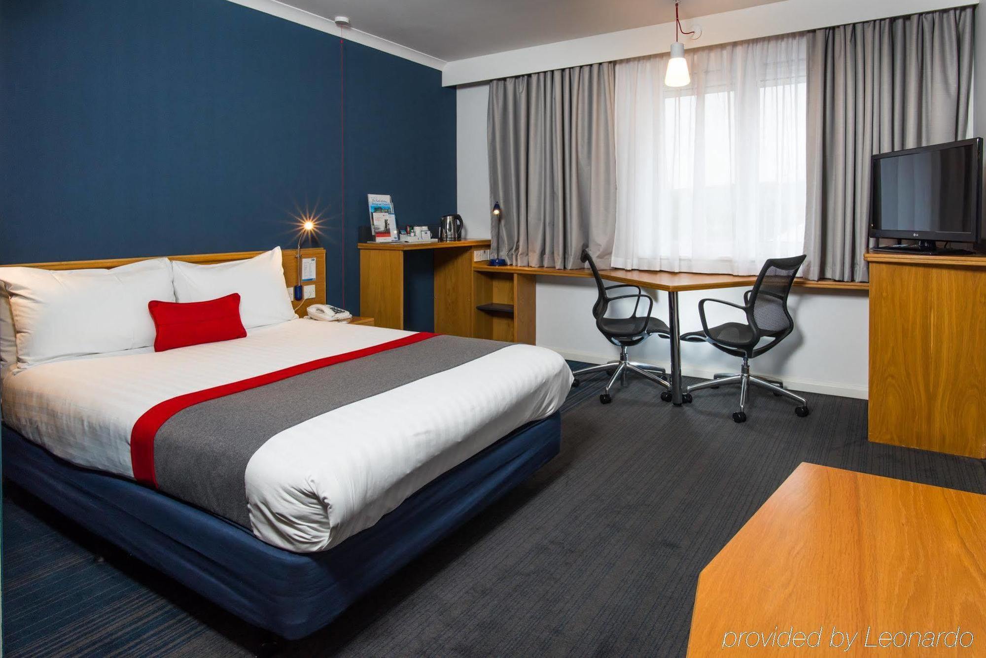 Holiday Inn Express Stirling By Ihg Εξωτερικό φωτογραφία