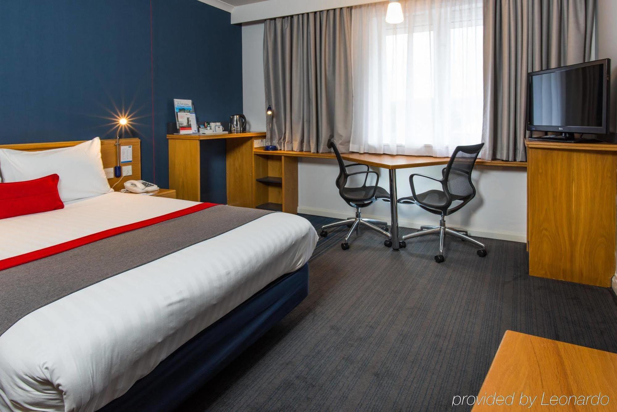 Holiday Inn Express Stirling By Ihg Εξωτερικό φωτογραφία